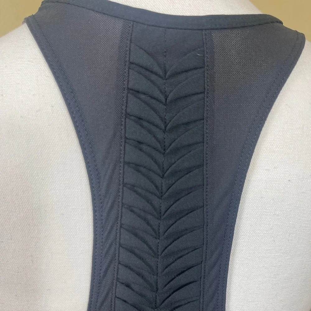 Under Armour black size small tank top with braided back - Picture 3 of 4